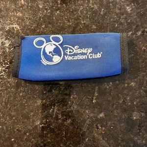Disney Vacation Club luggage handle